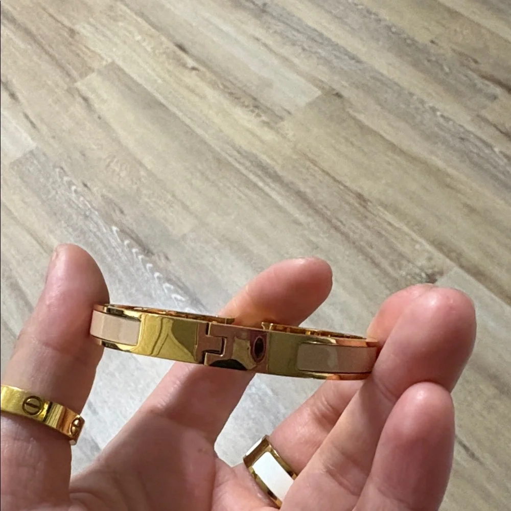 Hermes bracelets tan and gold - Picture 3 of 3